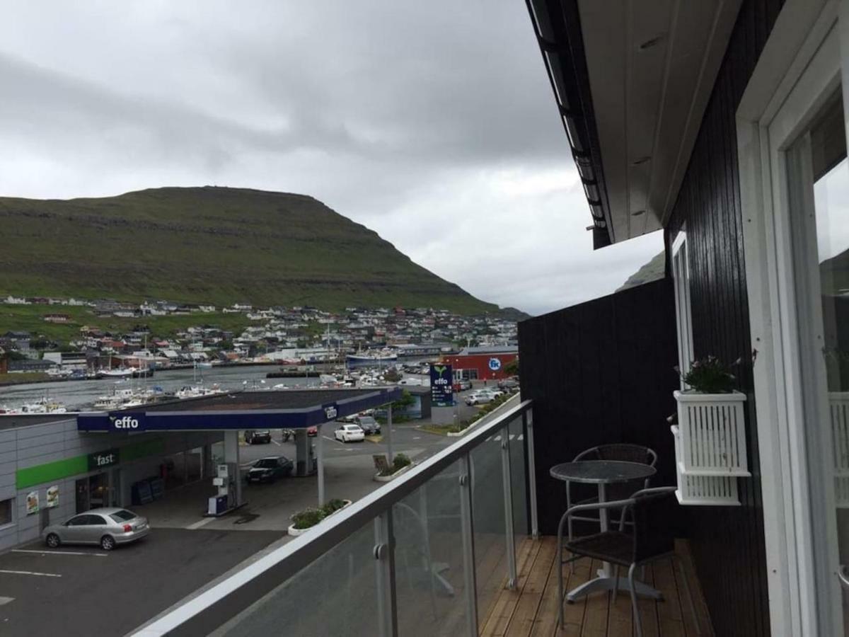 Private Spacious Home In City Center Klaksvik Luaran gambar