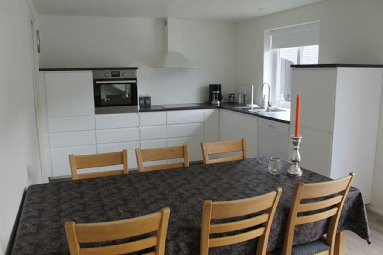 Private Spacious Home In City Center Klaksvik Luaran gambar